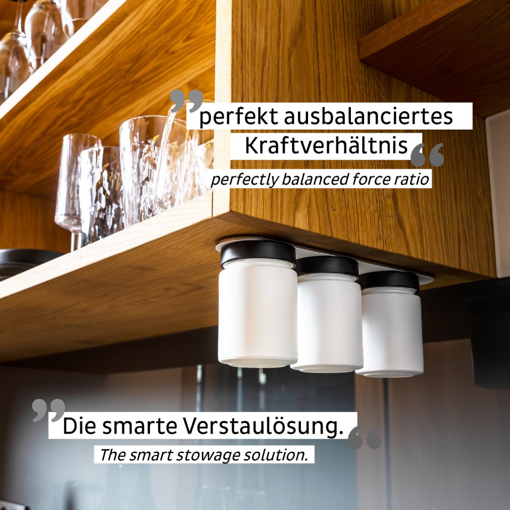 Γυάλινο βαζάκι μπαχαρικών άσπρο 125ml με μαύρο καπάκι (Σετ των 3)