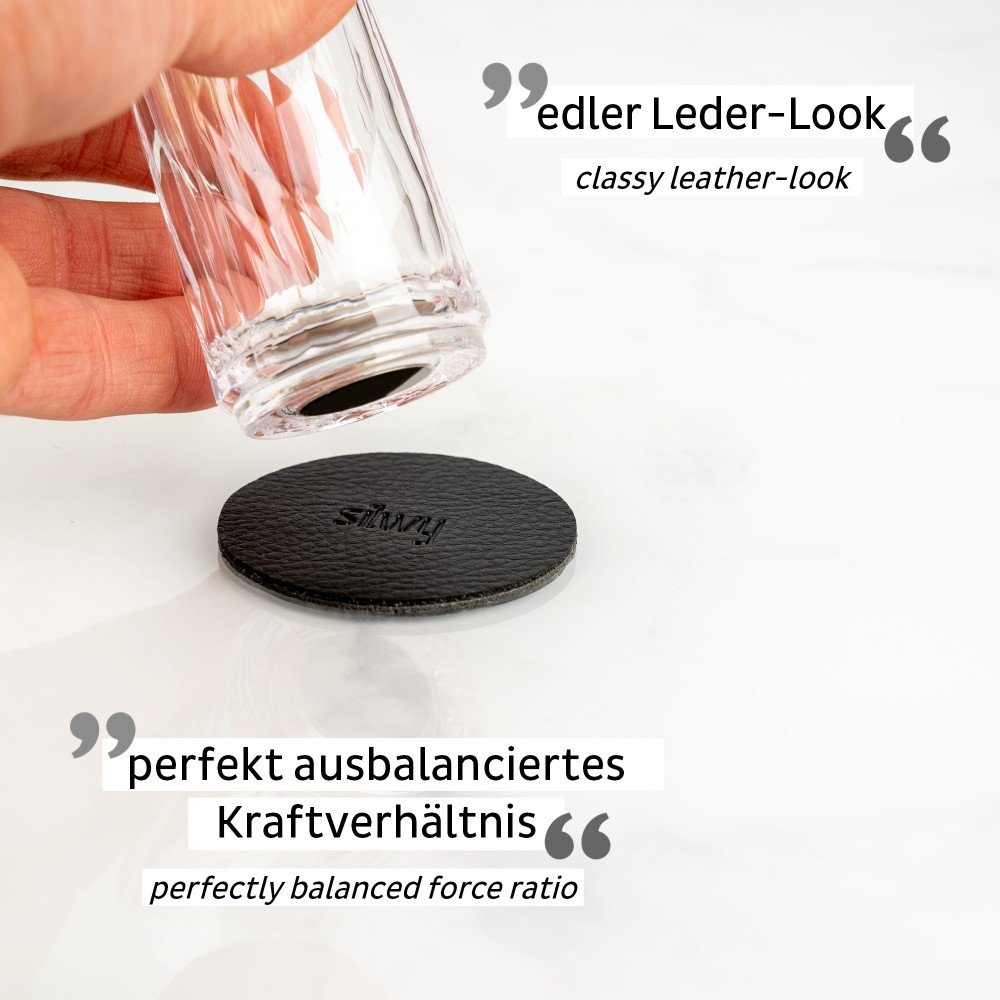 Σετ κουτί δώρου με 4 μικρά λικέρ και 4 μαγνητικά πλαστικά ποτήρια σφηνάκι 