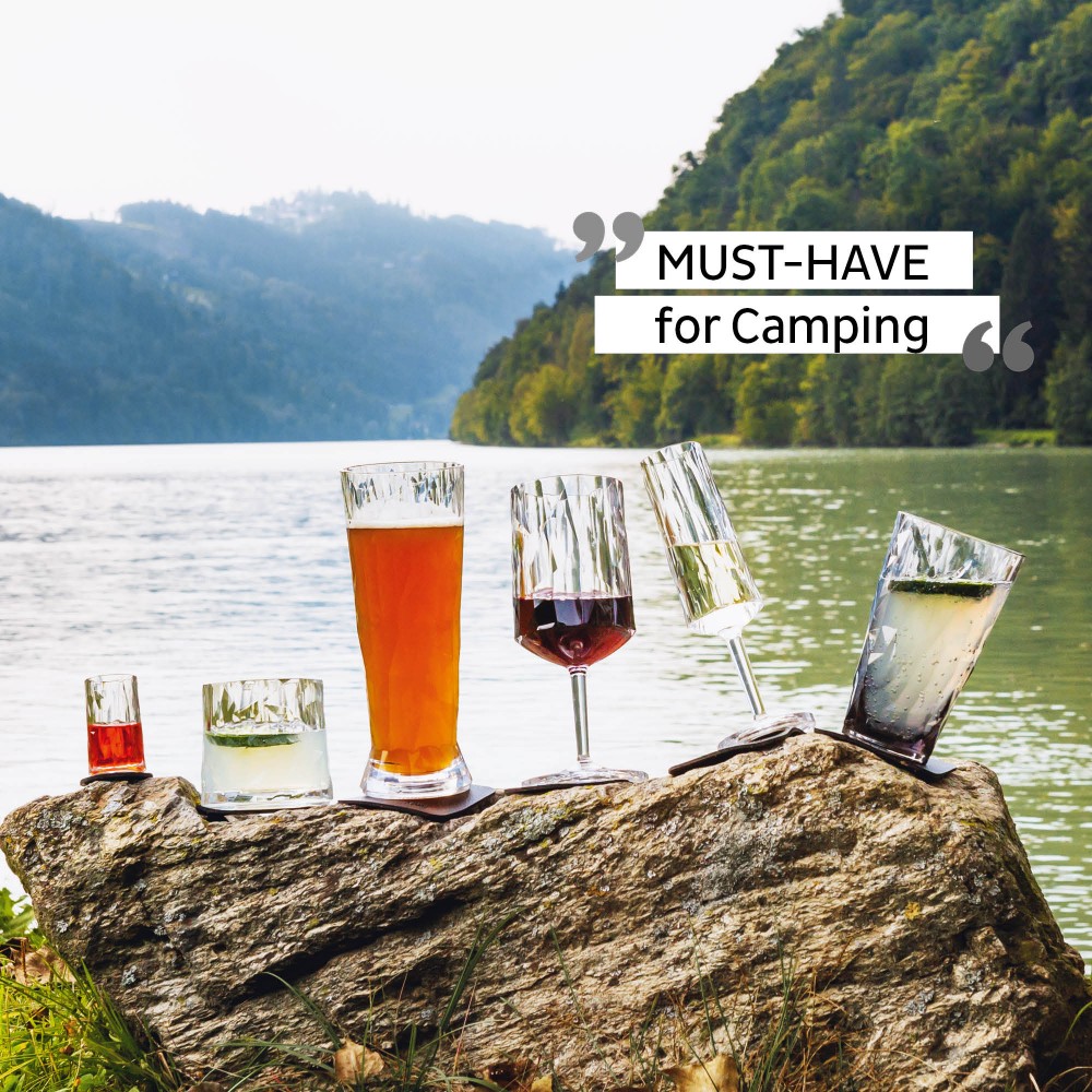 Σετ κουτί δώρου με 4 μικρά λικέρ και 4 μαγνητικά πλαστικά ποτήρια σφηνάκι 