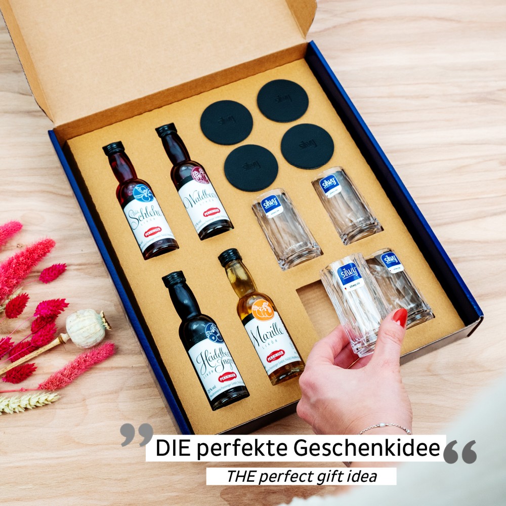 Σετ κουτί δώρου με 4 μικρά λικέρ και 4 μαγνητικά πλαστικά ποτήρια σφηνάκι 